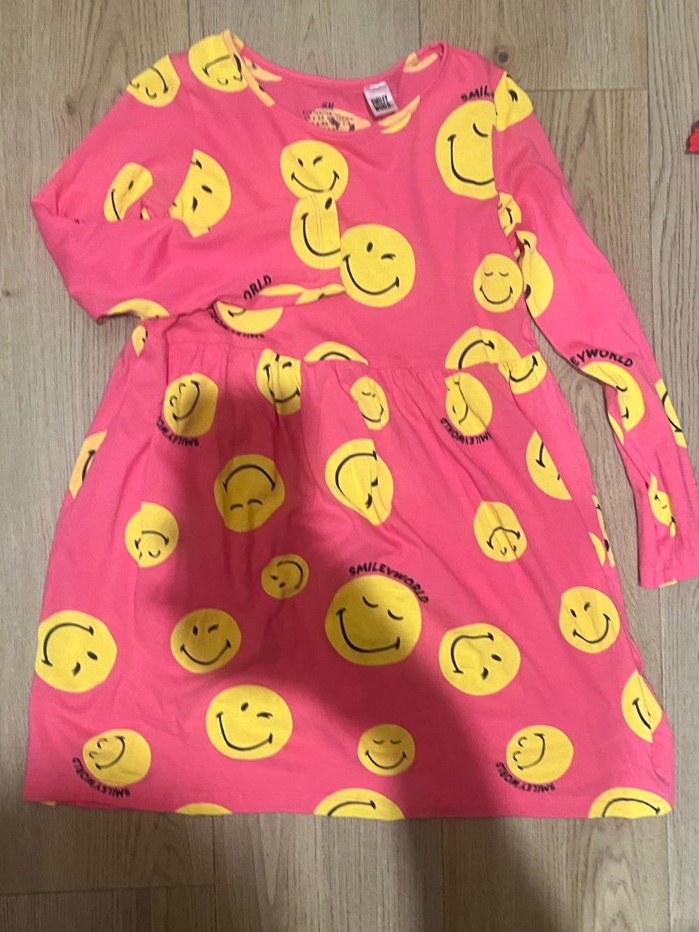 H&M Girls Pink Smiley World dress side 6X-7